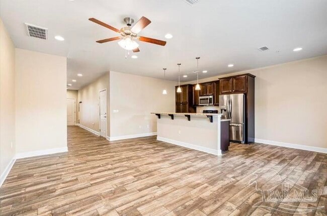 Foto del edificio - 3501 Mossy Oak Villas Cir