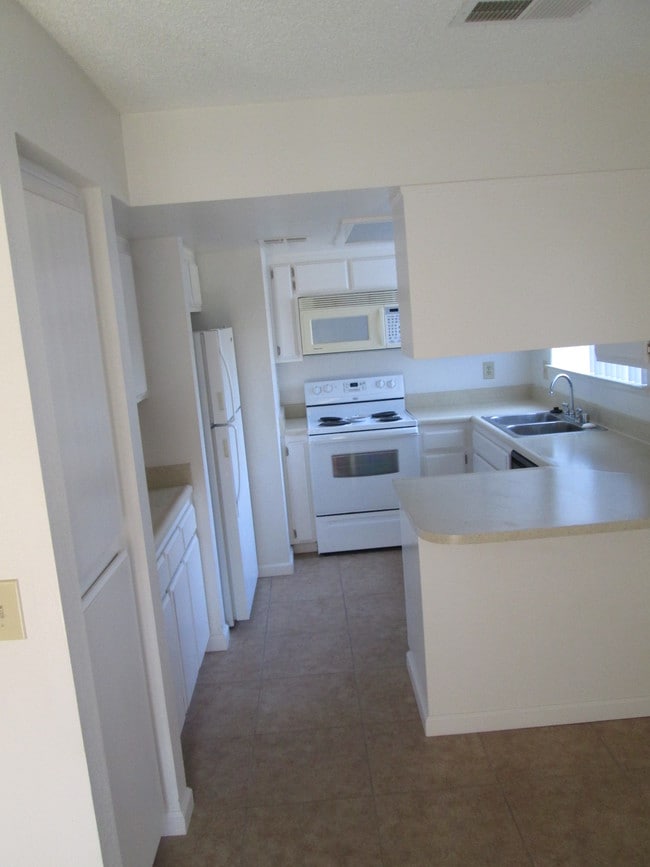 Villa Sienna Apartment Homes Apartments Bakersfield, CA