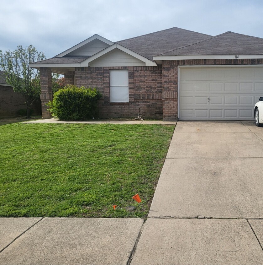 114 Pintail Dr, Sanger, TX 76266 House Rental in Sanger, TX
