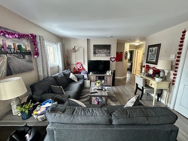 Building Photo - 519 Southside Rd