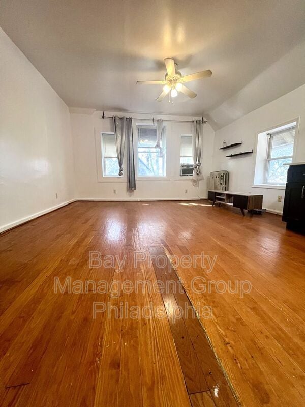 Building Photo - 807 S St Bernard St