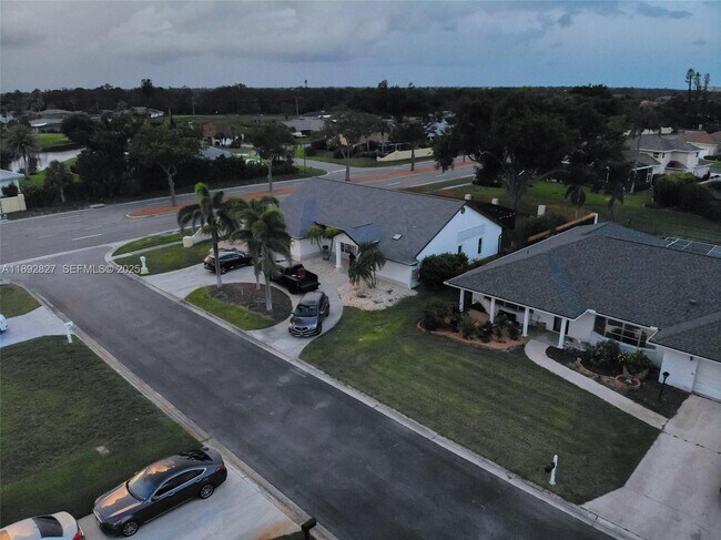 Foto del edificio - 1010 Joyce Ct