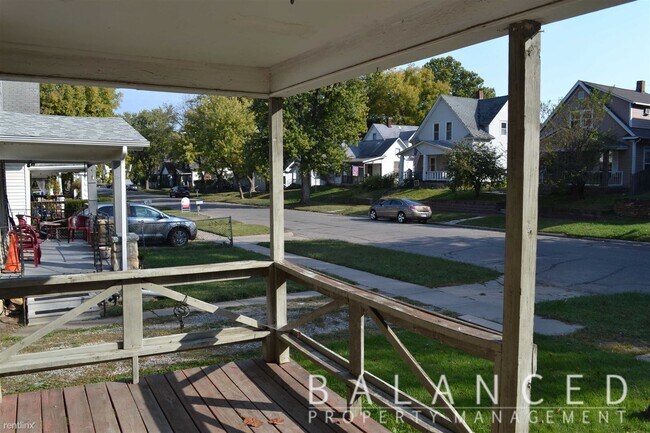 Foto del edificio - 3 br, 2 bath House - 1143 SW Jewell Ave