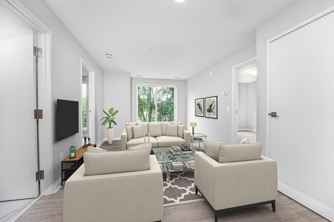 living area - 1685 Kilborn Av