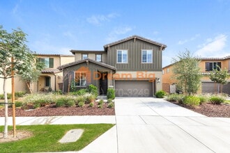 Building Photo - 2256 Stelamar Wy