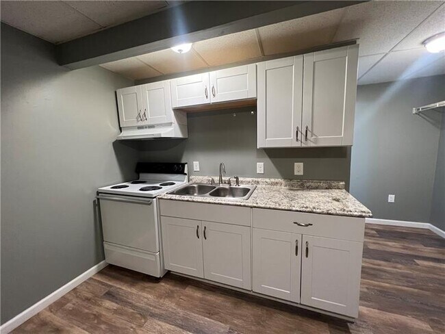 Foto del edificio - 145 Brighton Ave