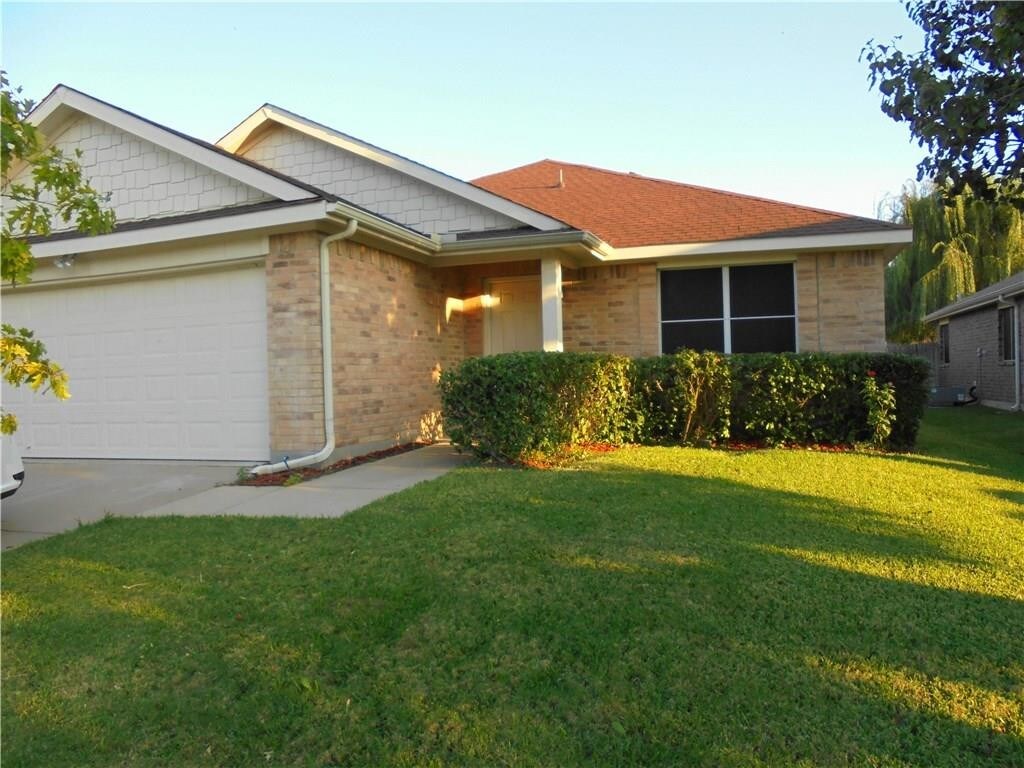2847 Westover Dr, Grand Prairie, TX 75052 House for Rent in Grand