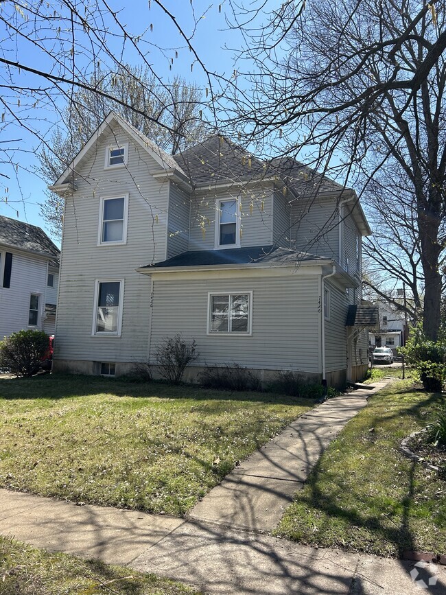Building Photo - 7426 Flora Ave