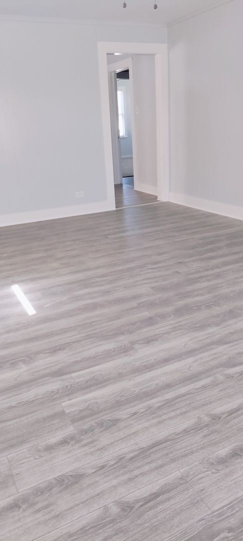 Foto del edificio - Home for Lease