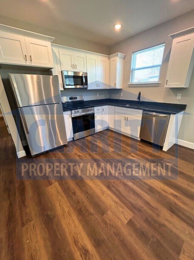 Foto del edificio - *Brand New* 3 bedroom home!