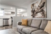 Foto principal - 1431 N Springfield Ave