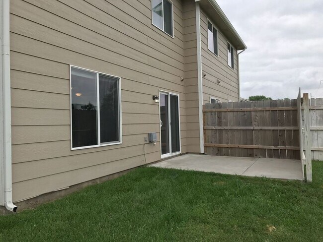 Foto del edificio - Luxury Townhomes