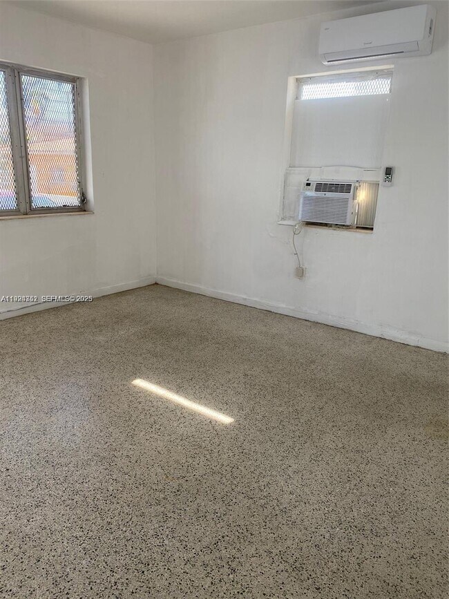 Foto del edificio - 130 NW 16th Ave