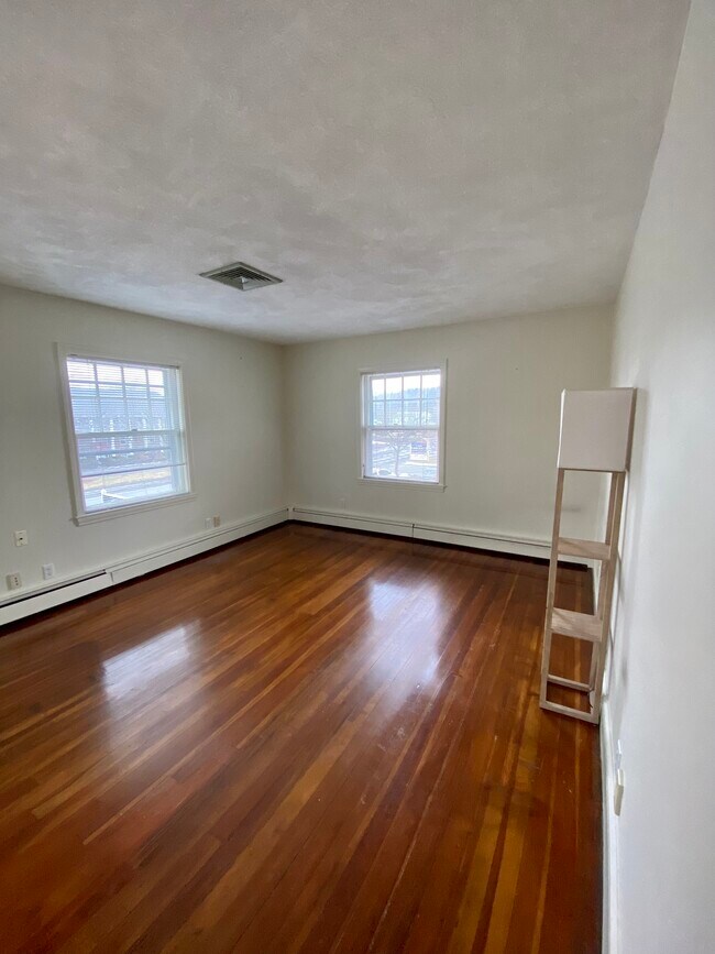 Living Room - 252 Main St