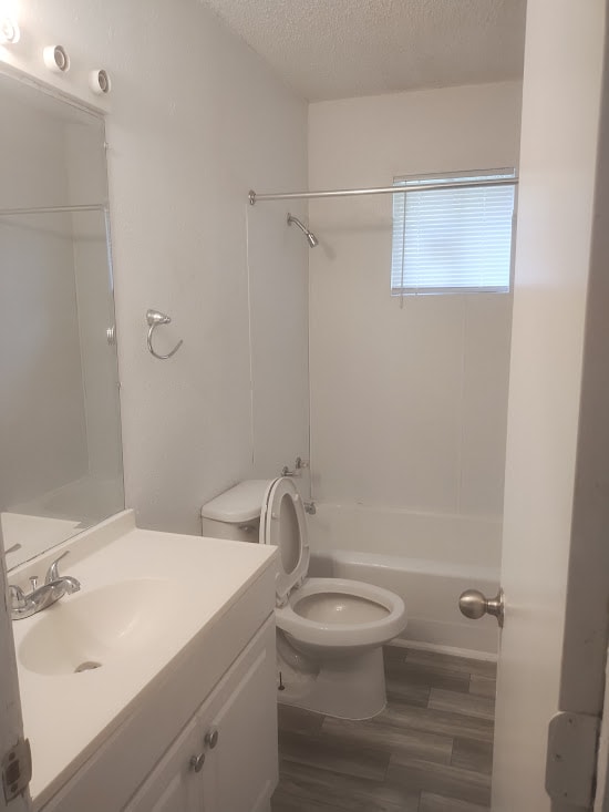 Foto del edificio - 622 Woodmont Dr