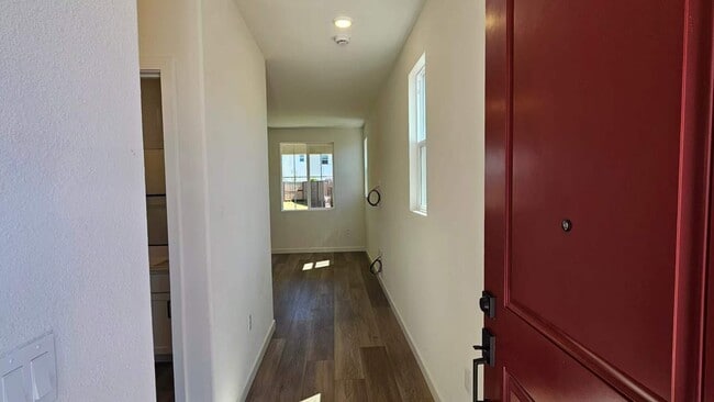 Foto del edificio - 10295 Maribel Way