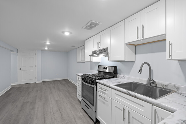 Foto del edificio - 5620 N Marmora Ave