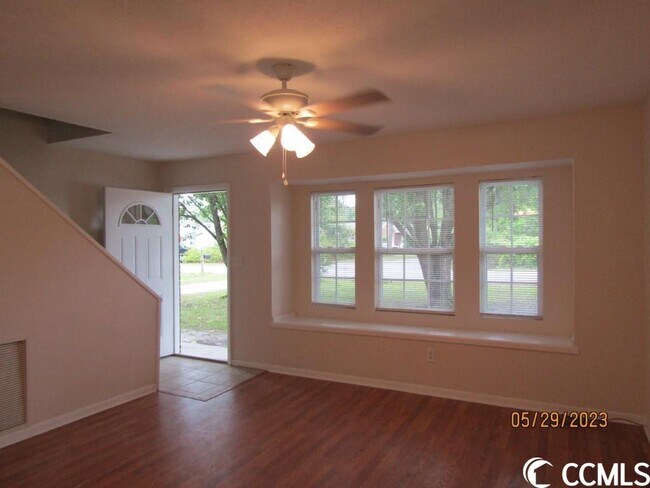 Building Photo - 806 Dargan St