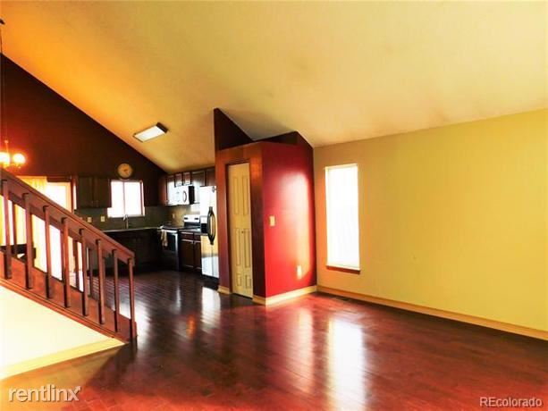 Building Photo - 3 br, 1 bath House - 17631 E Brown Circle