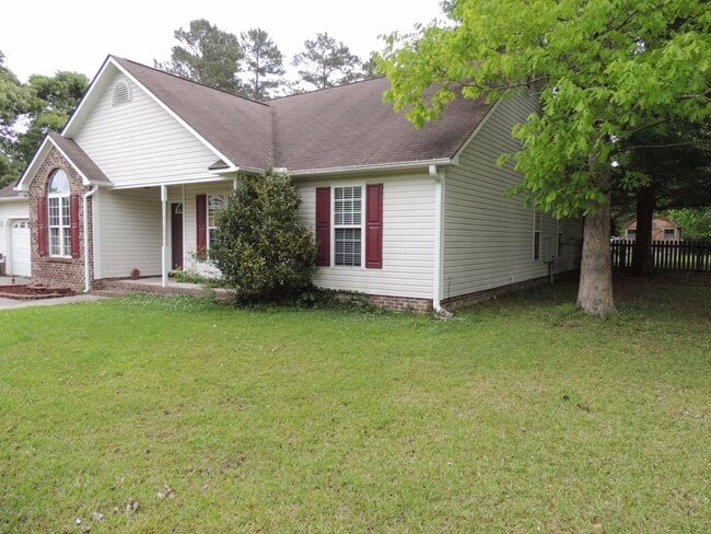 Building Photo - 403 Jacqueline Dr