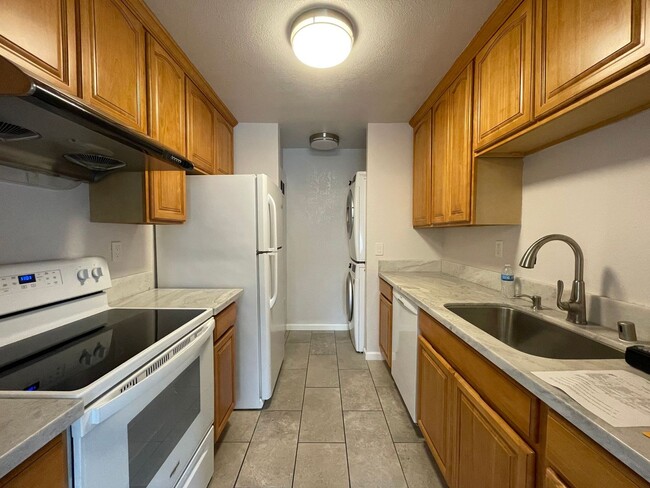 Foto del edificio - 4907 Bridgepointe Place, Union City, CA 94587