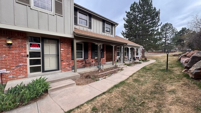 3 bed 2.5 bath w/ garage, Great location off University and Dry Creek, close to Southglenn Mall a... - 3 bed 2.5 bath w/ garage, Great location off University and Dry Creek, close to Southglenn Mall a... Townhome