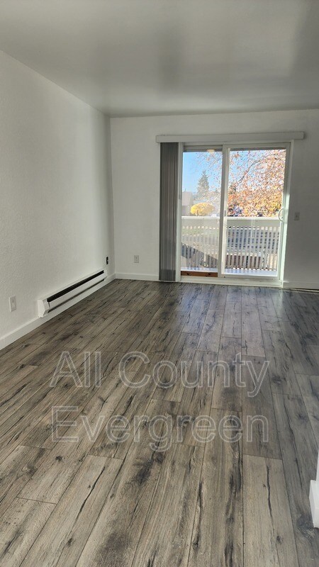 Foto del edificio - 540 Burnett Ave S
