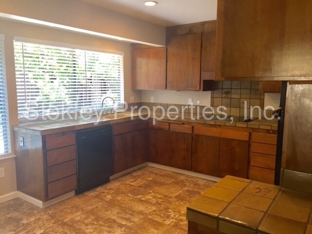 Foto del edificio - 856 Grayson Rd