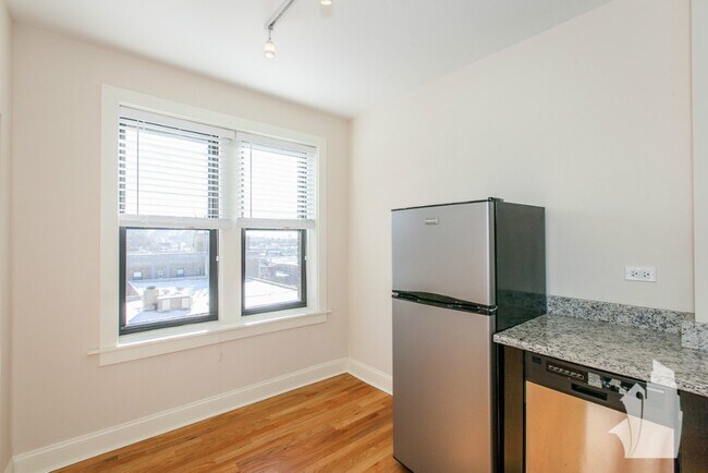 Foto del edificio - 612 W Patterson Ave