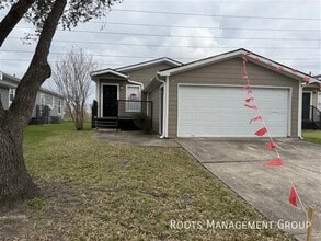 Building Photo - 15927 Clarke Springs Dr