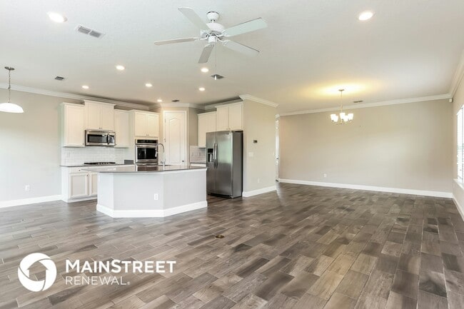 Foto del edificio - 51 Silver Creek Pl