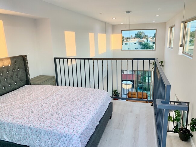 Foto del edificio - 11753 Iowa Ave