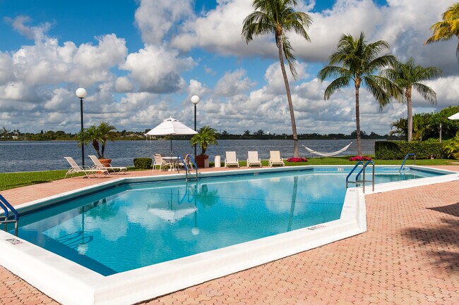 Foto del edificio - 2778 S Ocean Blvd