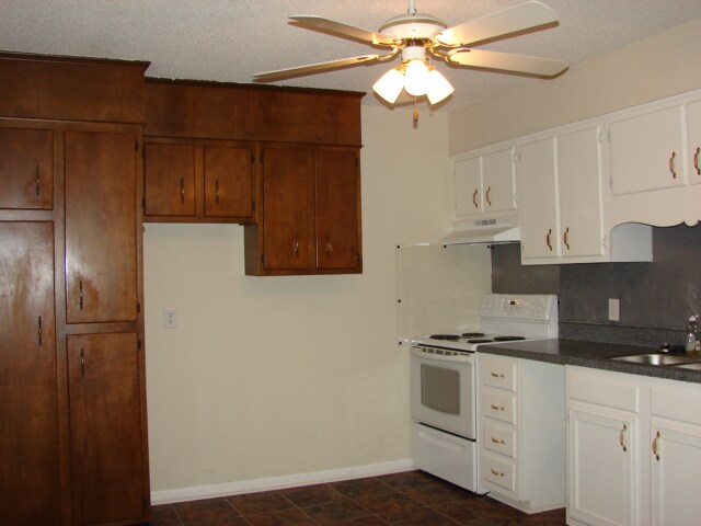 Foto del edificio - 1017 Stevens Creek Rd