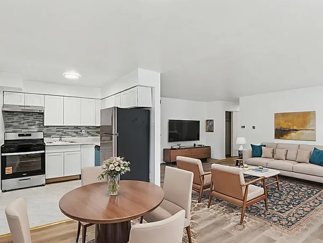 Photo - 1822 Benton Ave Apartment