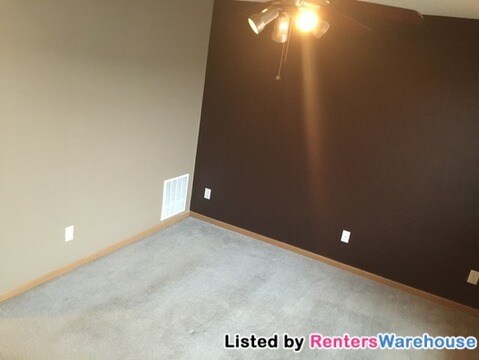 Building Photo - 15546 Flyboat Ln
