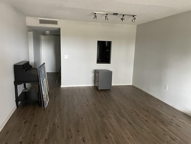 Foto del edificio - 717 SW 75th St