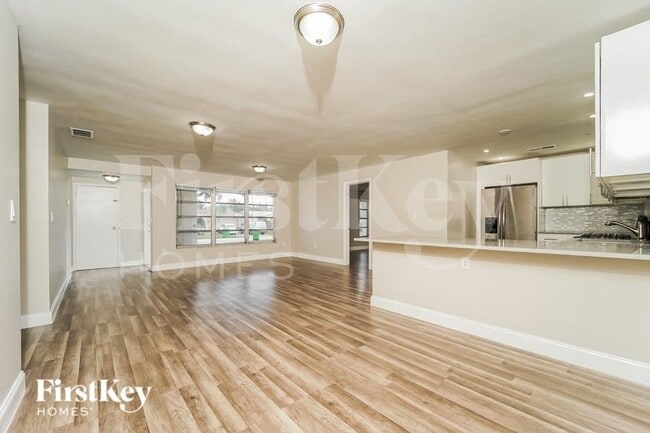 Building Photo - 2419 NW 87th Ln