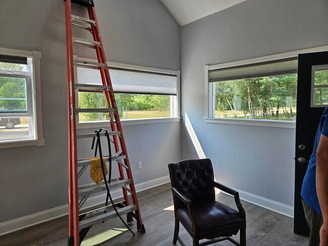 Foto del edificio - 91 Vintner Rd