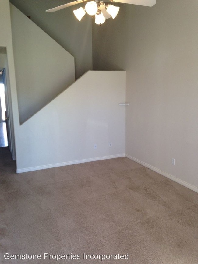 Building Photo - 3 br, 2 bath House - 1028 West 180 South