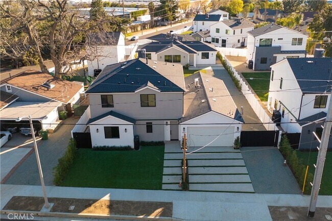 Foto del edificio - 13461 Bradley Ave