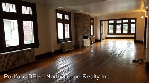 Building Photo - 10 br, 4 bath Apartment - 1945 Indianola Ave