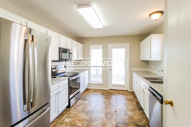 Building Photo - 406 Lonestar Park LN
