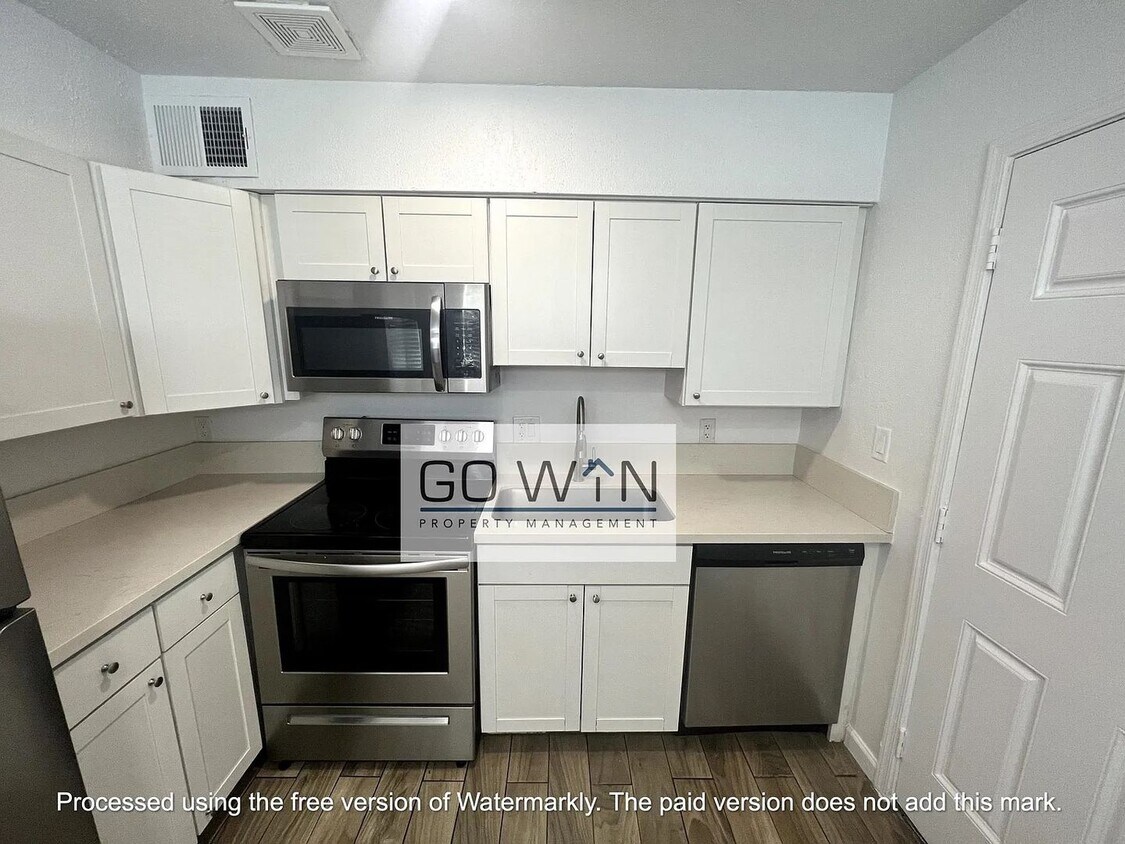 Foto principal - 1017 N 28th St