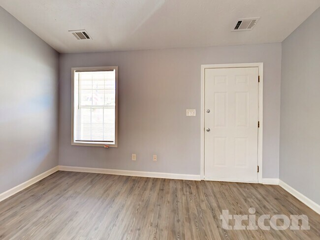 Foto del edificio - 184 Kings Crossing Ct