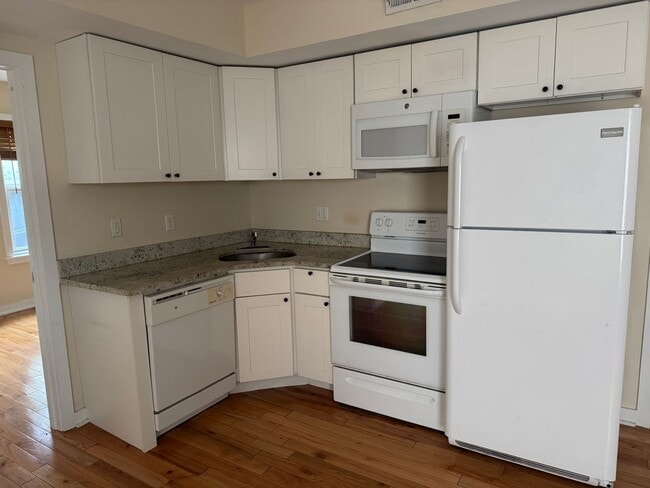 Building Photo - 4442 Cresson St