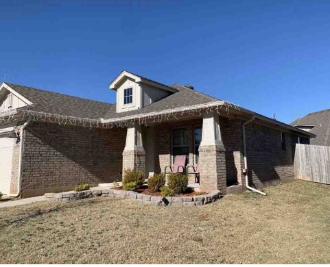 Front - 13229 SW 3rd St