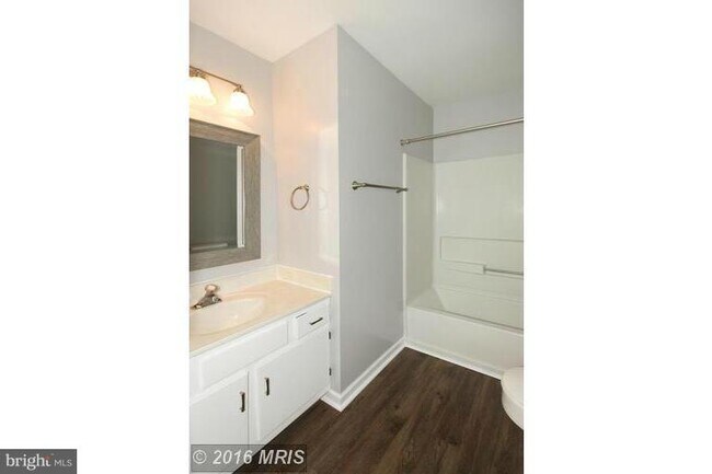 Foto del edificio - 8918 Waldren Way