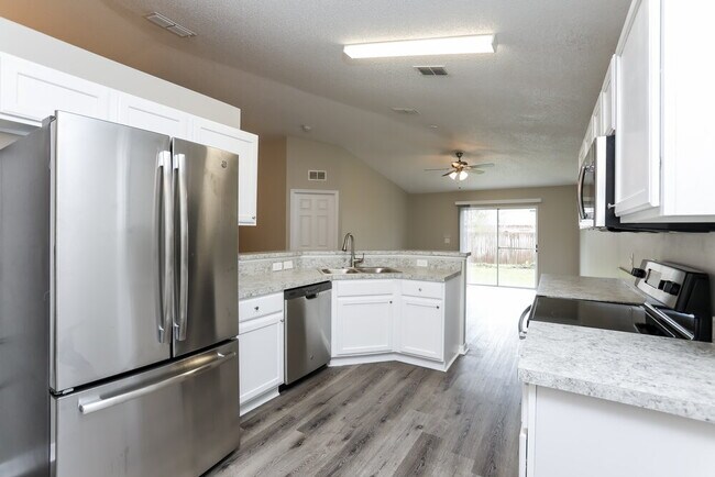 Foto del edificio - 3536 Stonefield Dr