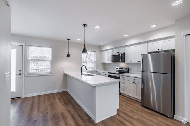 3BR, 2.5BA - 1,330SF - Kitchen - 200 Tull Pl